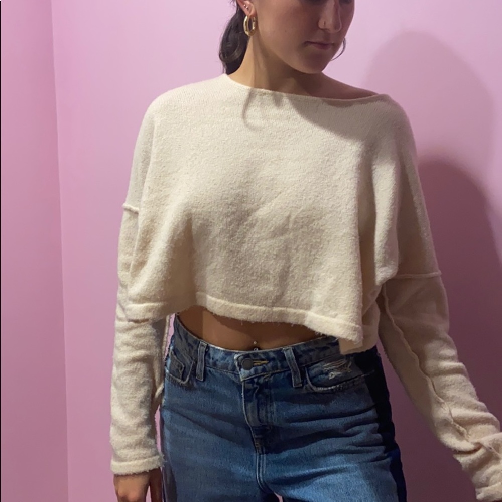 anama light pink cropped sweater